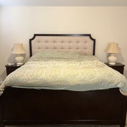 Cal King Bedroom Set