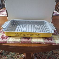 RETRO NORDIC WARE ENAMELWARE BAKING PAN WITH WIRE RACK