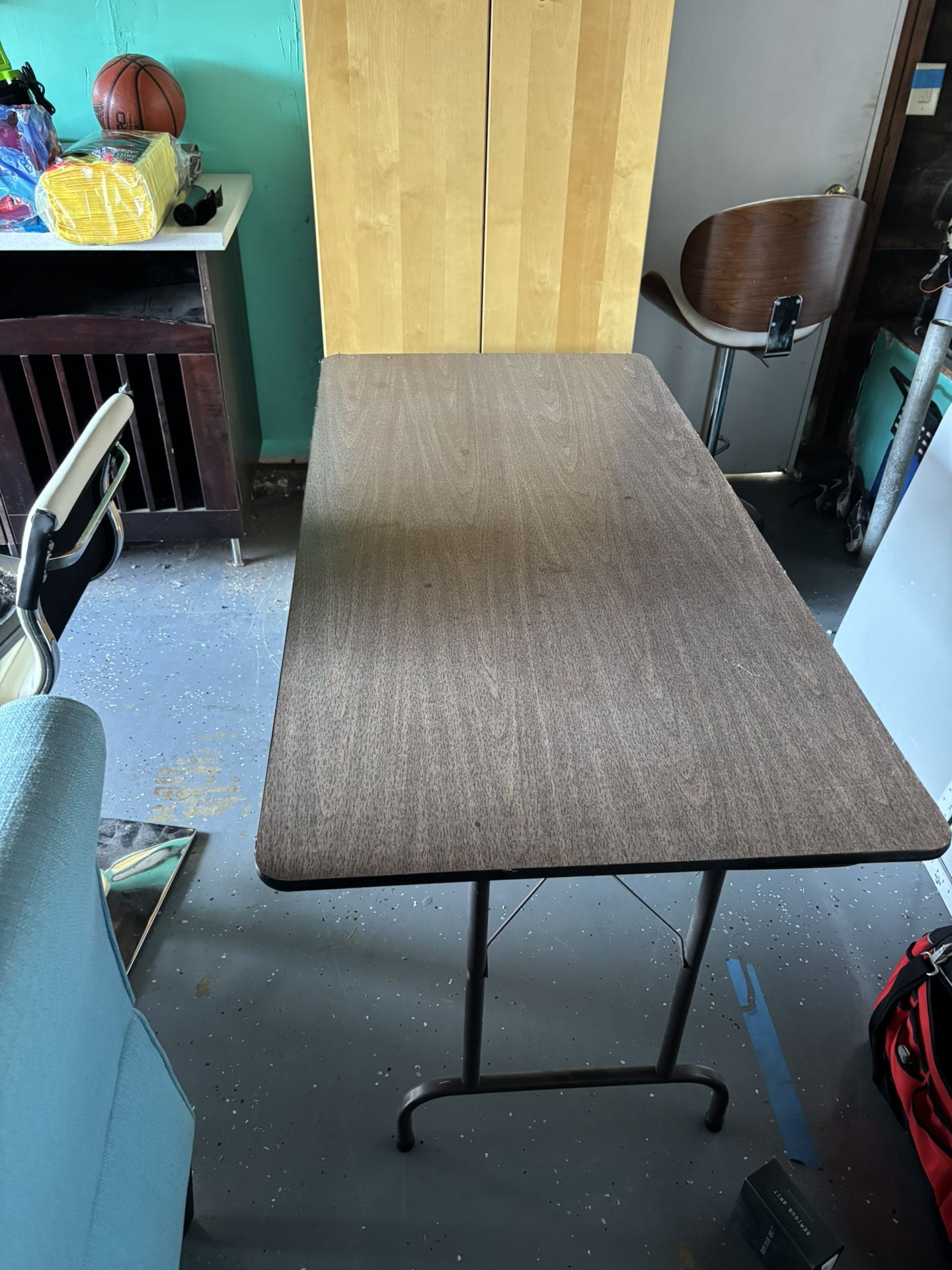 5 Foot Table