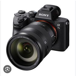 Sony a7 Ill Mirrorless Camera with 28-70mm Lens
 PLUS EXTRA ASSCESSORIES 