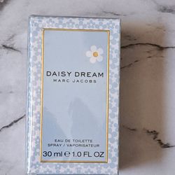 NEW & SEALED AUTHENTIC MARC JACOBS DAISY DREAM WOMAN'S SPRAY30$