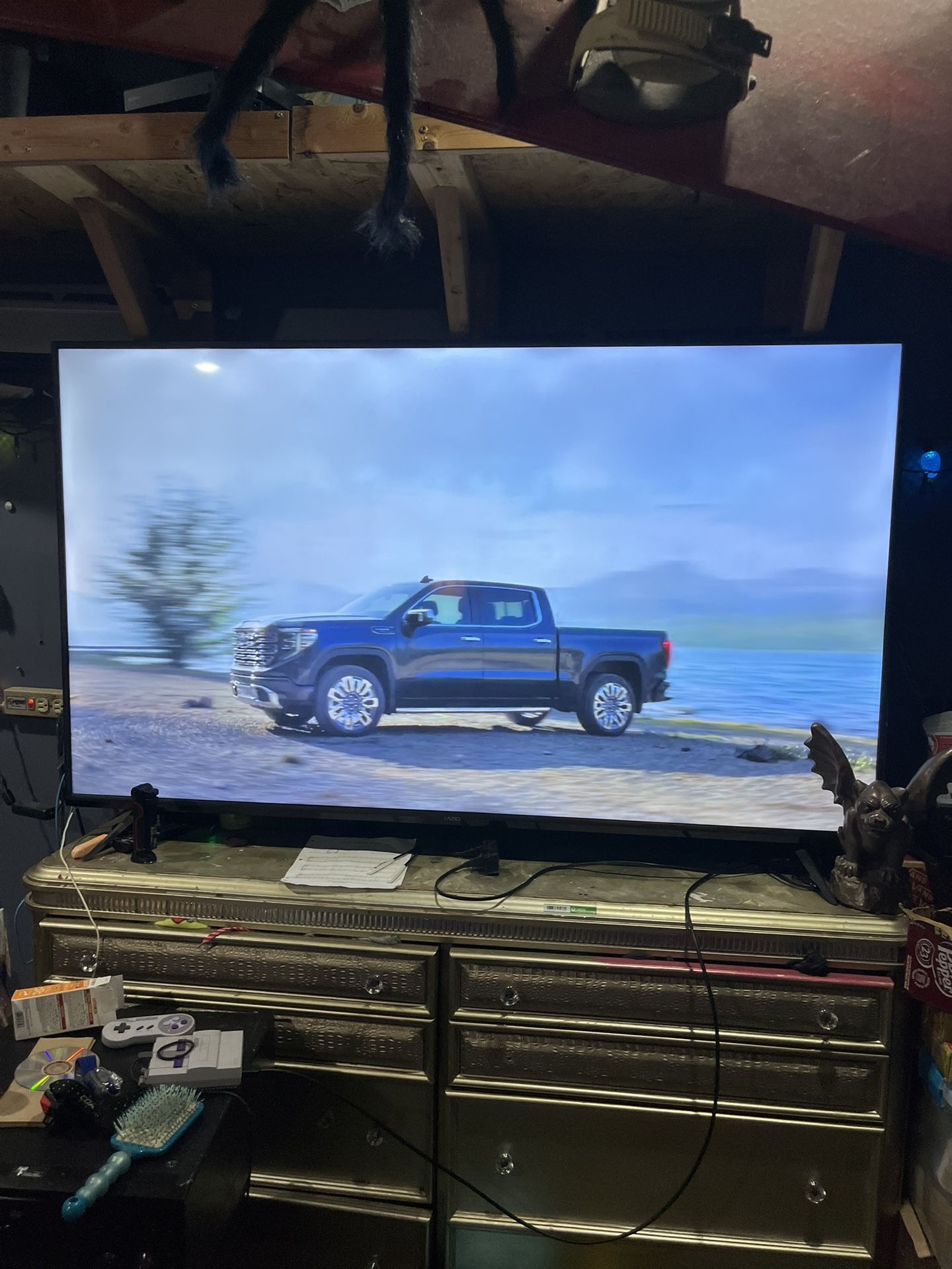 70in Vizio 4k Ultra hd Smart Tv with remote