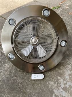Ceiling Fan with Remote and Four Recessed Lights