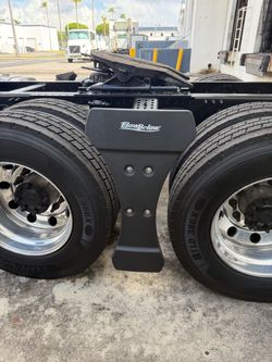 Semi Truck Side Fender rear axle