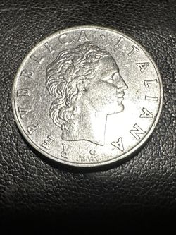 🇮🇹 1955 Italian 50 Lire — Iconic Vulcan Blacksmith Design — Early Date — Beautiful Condition