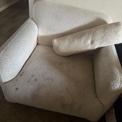 White Love Seat