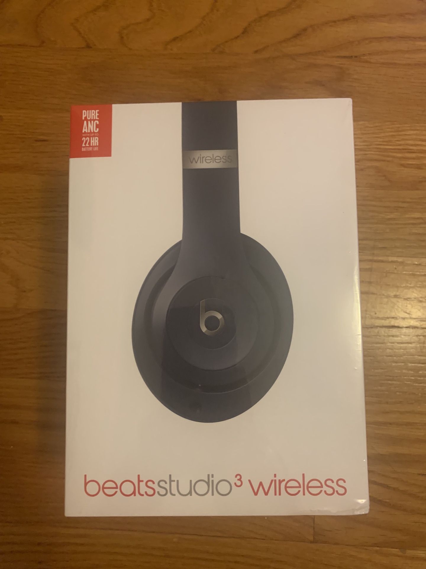 Beats studio3 wireless headphones (brand new)