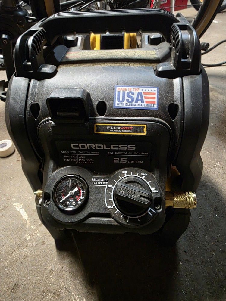 Dewalt Battery Powered Air Compressor