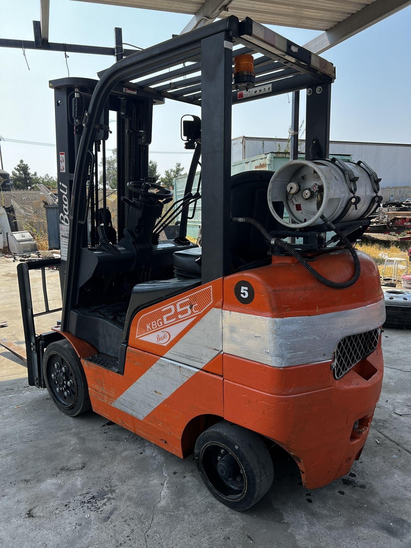Forklift LPG BAOLI KBG25 Propane Forklift Truck