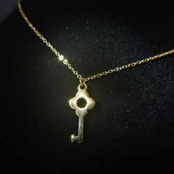 Key Pendant Necklace 