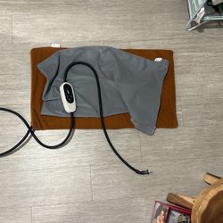 Pet Heating Pad With 2 Removable Covers. 28” X 16”