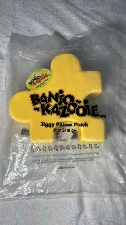 Banjo Kazooie Jiggy Jigsaw Piece Plush Cushion 33cm and FACTORY SEALED 