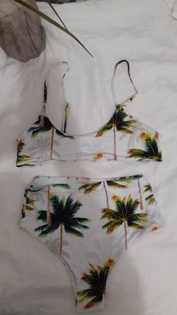 Traje de baño nuevo de 2 piezas size M
