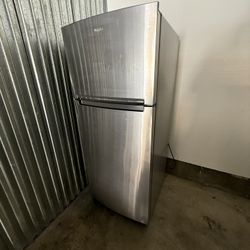 Whirlpool Refrigerator 