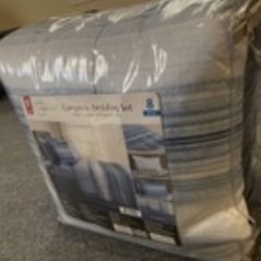 Comforter Set Full And Unopened 