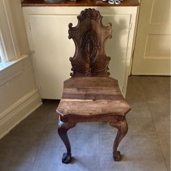 Antique Victorian Hall Chair in Carved Oak / Claw Feet