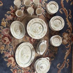 Royal Doulton Dinner Set