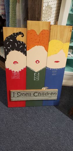 🎃  Hocus Pocus 'I Smell Children' Wood Sign