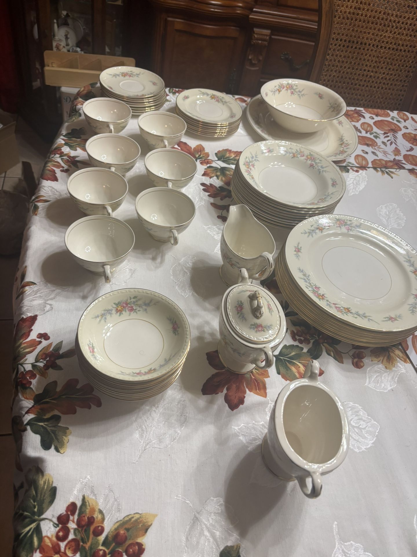 Beautiful Vintage China Set