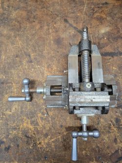 Cross slide drill press vice