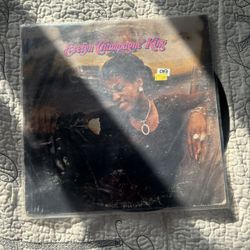 Evelyn Champagne King Vinyl Collection