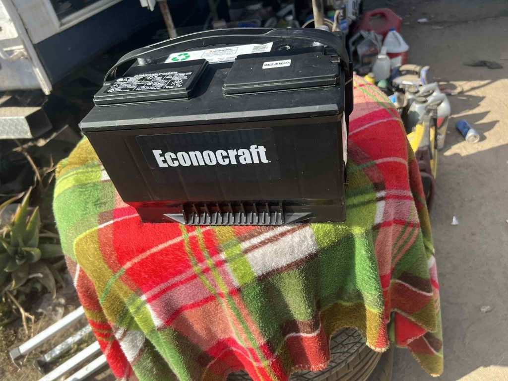 Like New Condition Econo Craft Battery made in Korea 65 100% Health 100% Charge 
