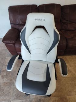 EMERGE Gaming chair