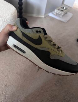 Nike AirMax Men’s 11