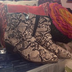 Woman’s Boots