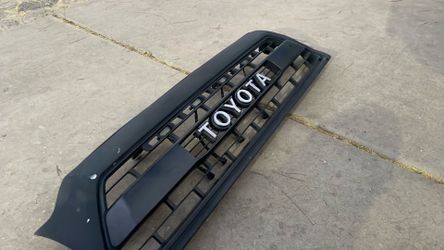 Toyota Tacoma Grill 2014 -2015