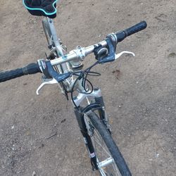 Mountain Bike 26inch HARDROCK 15SPEED WORK PERFECT Shifting  And Preak Very Good 