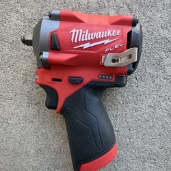 Milwaukee M-12 Fuel Stubby 3/8 Friction Ring Impact Wrench - Tool Only 2554-20