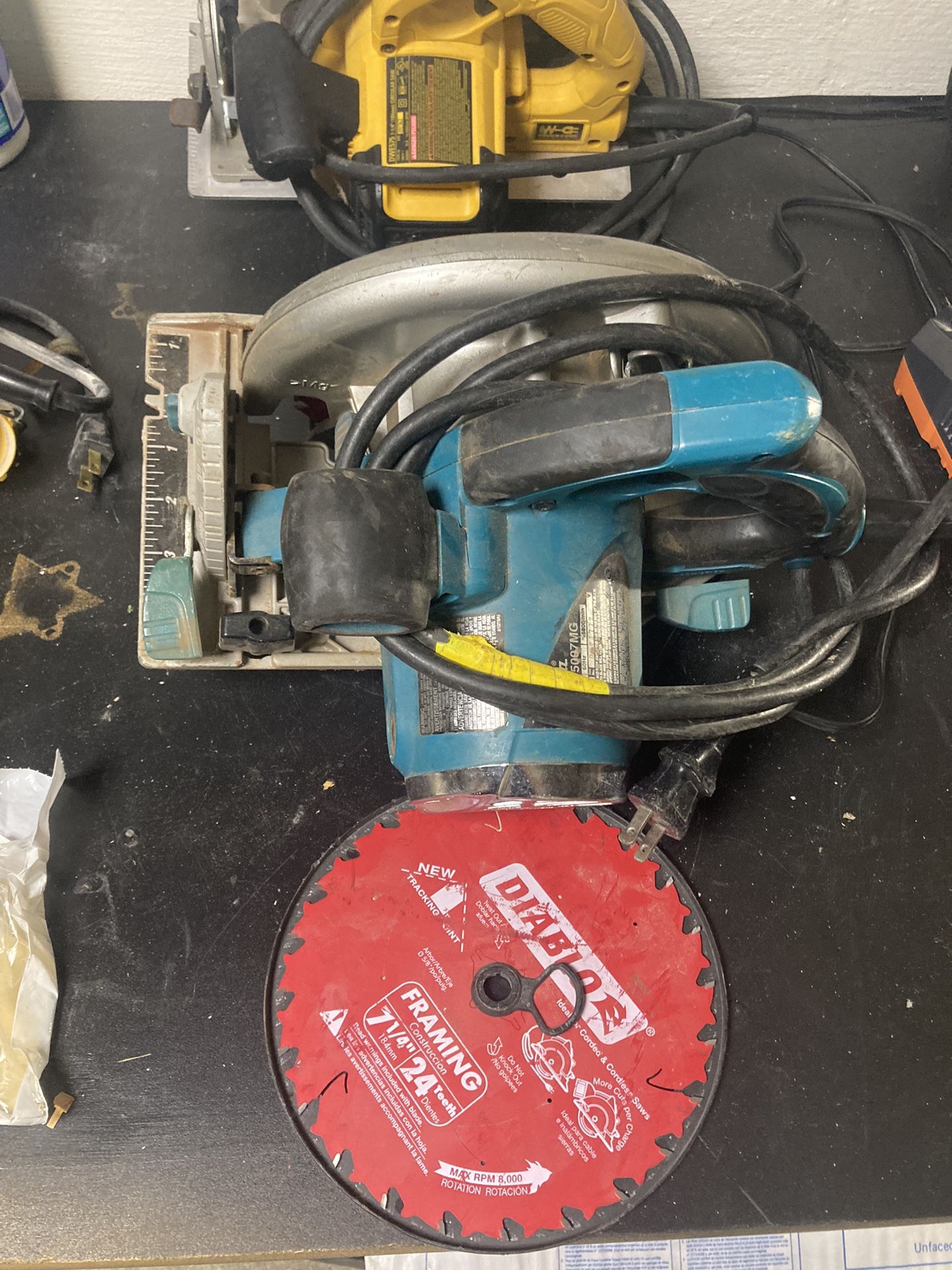 makita circular saw With New blade