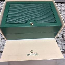 16 7 10 perpetual face  bruce wayne bezel 