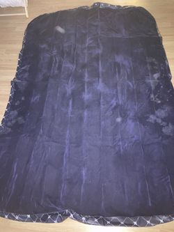 Inflatable Mattress , Twin, Use For Camping Or Visitors.