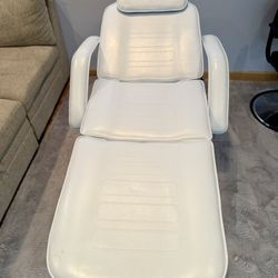 Facial Bed