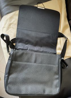 Louis Vuitton Computer Bag for Sale in Agoura Hills, CA - OfferUp