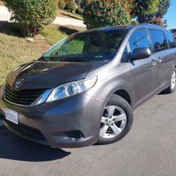 2013 Toyota Sienna