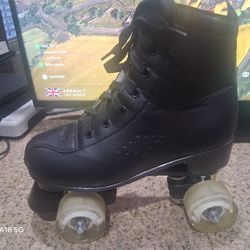 Xudrez Light Up Roller Skates Size 7 1/2 -8