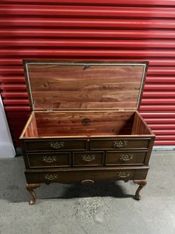Lane Cadar Chest