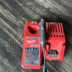Milwaukee Vehicle Charger
