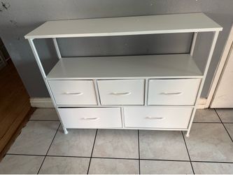 Cajonera nueva/ new dresser
