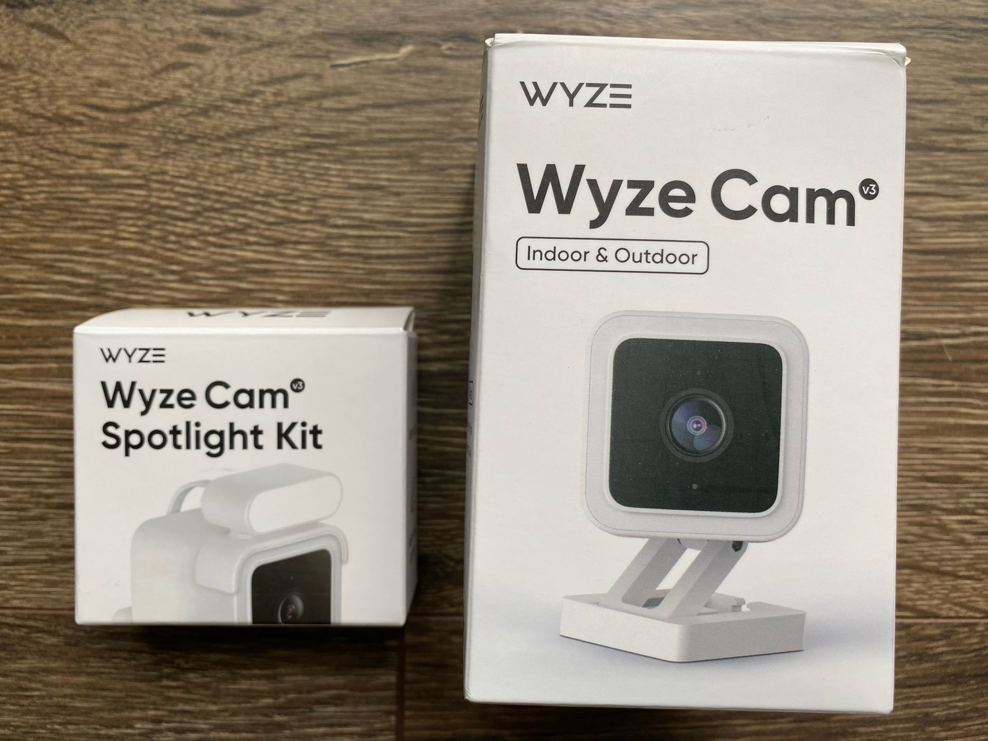 Wyze V3 Security Indoor/outdoor Camera with Spot Light