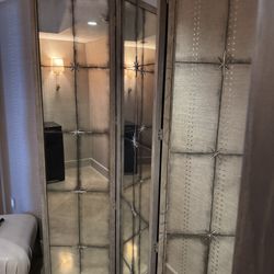 Beautiful Custom Bernhardt Mirror Screen Divider - 60” W x 86” H. - Excellent Condition - Originally $1995.      
