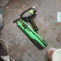 HITACHI NR 90AE 3 1/2 INCH ROUND HEAD NAILER