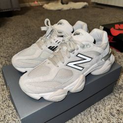 New Balance 9060 Silver Metallic Grey size 9.5 Men’s