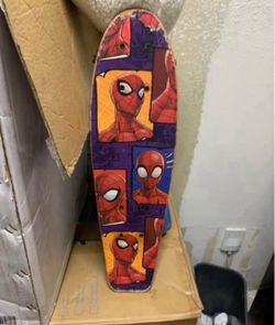 21in. Spider-Man Play Wheels Skateboard. Has Some Minor Scratches