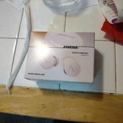 Bose Quiet comfort Earbuds Noise Canceling 