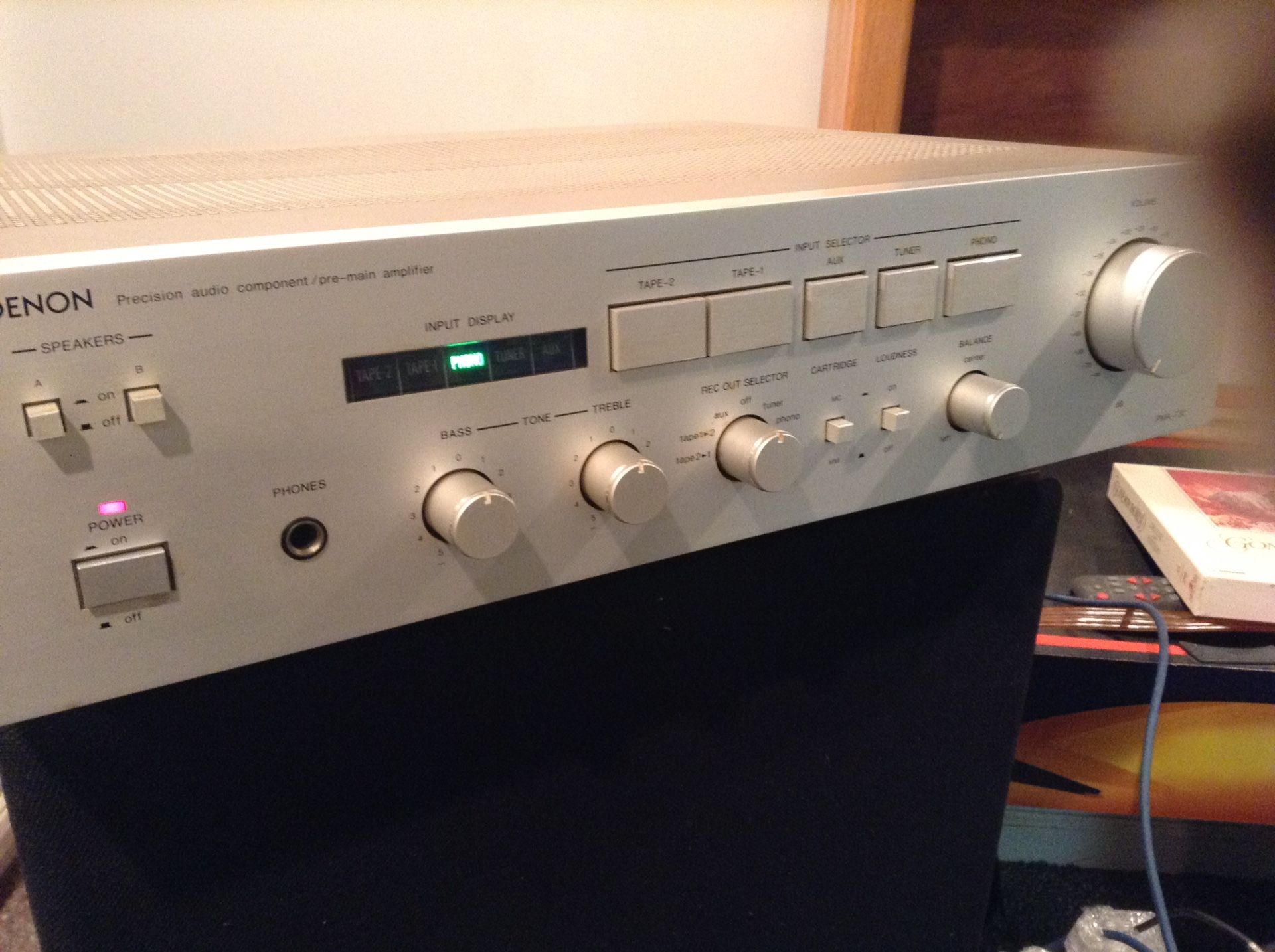 Přitulit se proužek Hostitel denon 730 důstojnost Družstevní Přijímací