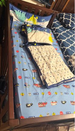 baby crib with mattress & bumper pads